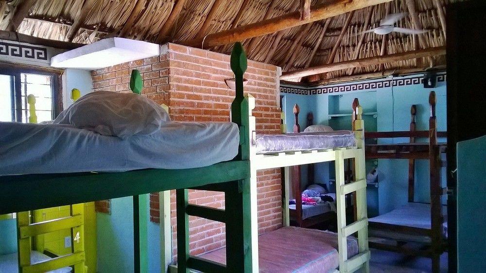 Mayan Hostel Cancún Exteriör bild